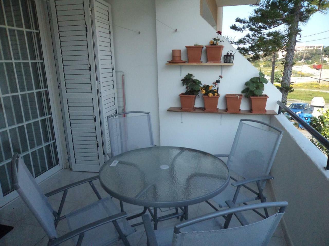 Hôtel Welcome House à Larnaca Extérieur photo